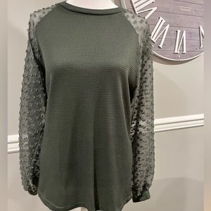 Women's Long Sleeve Top Army(cache green) Beautiful top! Size M